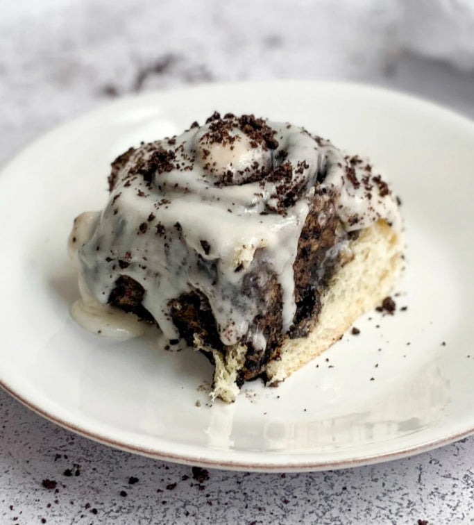 Cookies and Cream rolls pan of 4 (jumbo)